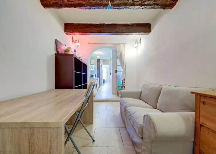 Victory View By Vallettastay